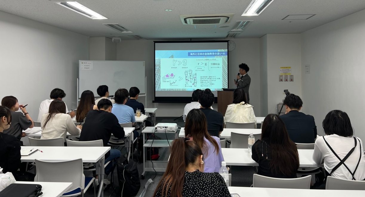 こぺさんがセミナーで話している様子